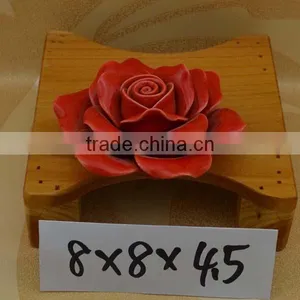 Promotional Gifts Ceramic Flower Figurine for Valentine's Day & Wedding thumbnail-1