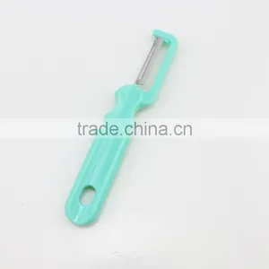 Plastic Flat Handle Stainless Steel Blade Vegetable Peeler thumbnail-6
