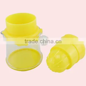 400ML New Design Multifunctional Plastic Manual FruitJuicer With Measuring Cup thumbnail-3