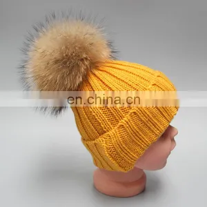 Wholesale Plan White Knitting Beanie Hat For Child With Fur Ball Baby Hat thumbnail-1