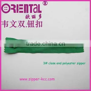 Close End Polyester Zipper thumbnail-1