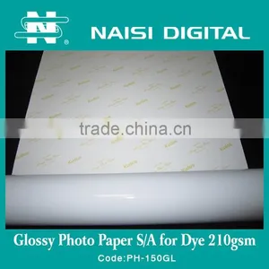Glossy Photo Paper With Self Adhesive for Dye 210gsm thumbnail-1