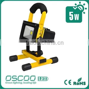 Manufacturers Floodlights 10w 20w 30w With Li-ion Battery Floodlights Rechargeabe With Handle in Hot Selling thumbnail-1