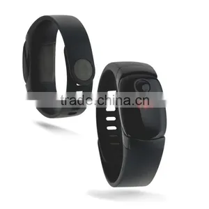 2015 New Product Cool Wrist Pedometer/wristband Pedometer/ Bluethooth 3D Pedometer thumbnail-5