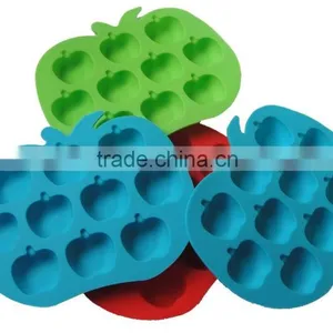 Factory Wholesaler Low Price Appled Shaped Silicone Ice Cube Tray thumbnail-5