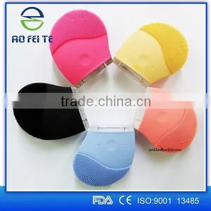 Hot Selling Comfortable Facial Wavebetter Silicon Facial Brush Cleaner thumbnail-4