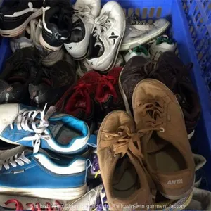 Used Shoes Old Shoes Second Hand Clothing thumbnail-1