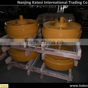 Bulldozer / Excavator Undercarriage Part Front Idler Roller / Idler Wheel thumbnail-2