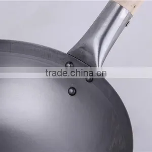 SGS Certificate Wooden Handle Carbon Steel Wok For Sale thumbnail-2