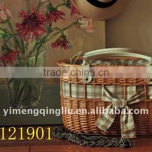 Willow Picnic Basket thumbnail-1