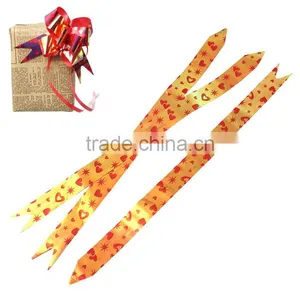 Gift Box Garland Decorations Red Heart Star Pattern Pull Bow thumbnail-1