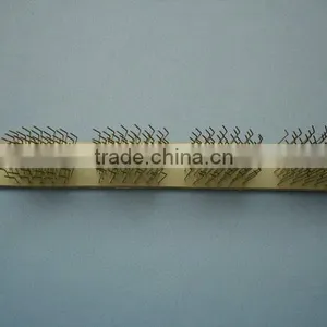 File Brush With Steel Wire on Plastic Cloth thumbnail-1