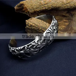 C Shape Antique Silver Vintage Engraved Stainless Steel Bangles thumbnail-6