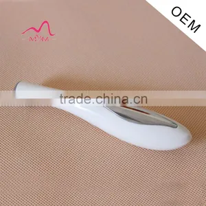 Handheld Battery Operated Mini Ion Facial Massager thumbnail-1