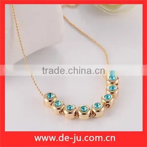 Magnetic Charm Chain Necklace thumbnail-4
