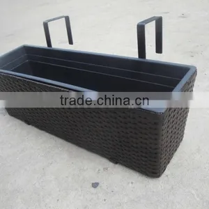 PE Rattan Wall Hanging Flower Basket thumbnail-1