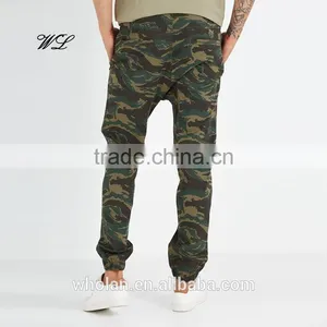 China Men Latest Loose Cotton/Poly Custom Sweat Pants Casual Jogger Pants thumbnail-2