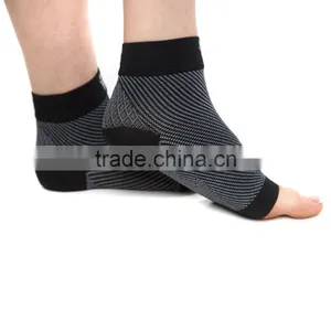 Plantar Fasciitis Compression Foot Sleeves Pain Relief in Heels & Arches thumbnail-6