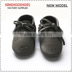Wholesale Hard Sole Prewalker Boys Girls Leather Baby Shoes Moccasins thumbnail-1
