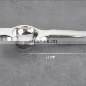 Lemon Squeezer / Lime Juicer / Citrus Press / Lime Squeezer thumbnail-2