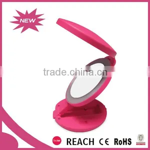 Double Side Battery Operate Compact Folding Travel Mirror thumbnail-3
