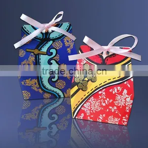 Shaped Wedding Candy Box thumbnail-1