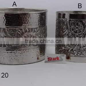 BRASS FLOWER VASES / PLANTER thumbnail-1