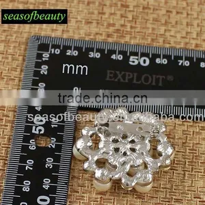 High Quality Wholesale Fashional Pearl Wedding Rhinestone Brooch J032157 thumbnail-2