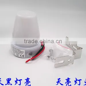 Factory Price Light Sensor Road Lamp, USB Power Supply Night Lamp thumbnail-1