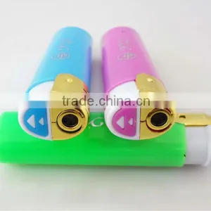 Round Design Solid Color Windproof Lighters thumbnail-3