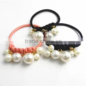 Beautiful and Easy Fashionable Pearl Hair Accessories thumbnail-3
