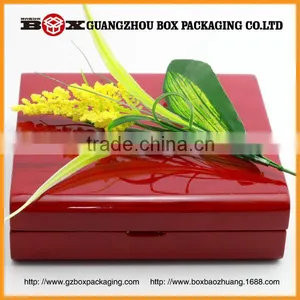 High Quality Dark Red Wood Ring Display Box thumbnail-1
