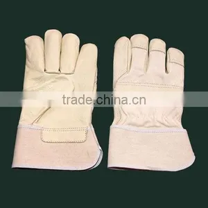 Rugged Wear Gloves thumbnail-4
