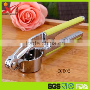 Factory Price Double Use Top Quality Multifunctional Accessories Garlic Press thumbnail-1