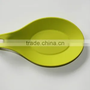 Heat Resistant Non-stick Silicone Spoon Rest thumbnail-1