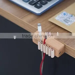Usb Cable Clip With High Quality thumbnail-4