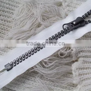 5# Plastic Zipper Slider thumbnail-1