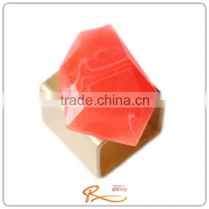 Factory Direct Sale Party Fashion Jewelry Resin Main Stone Fashion Brass Material Ring thumbnail-1