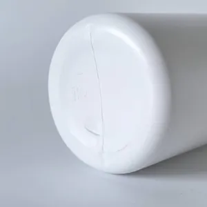 Customized Plastic Bottles for Cosmetics, Available in 500ml and 1000ml. Customized Pet Blow Molding, Silk Screening, and Gold Stamping Services. thumbnail-3