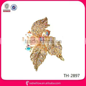 New Designed Gorgeous Golden Metal Pearl Diamante Brooches for Women thumbnail-1