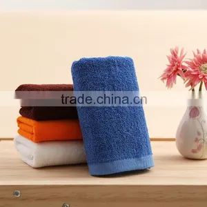 100% Cotton Jacquard Notting Hill Towel Gift Set - Red thumbnail-5