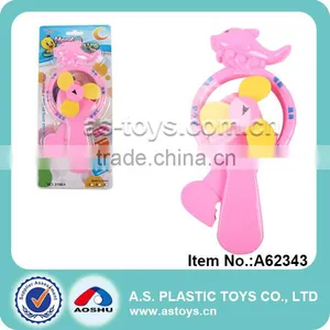 Hot Summer Turntable Games Promational Small Wind up Fans Toy for Children thumbnail-1
