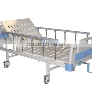 CP-M711 Good Price Manual Hospital Bed for Sale in Egypt thumbnail-2