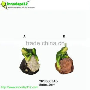 Garden Decoration Resin Figure Frog and Stone Craft With Shadow Control and Solar Panel thumbnail-1