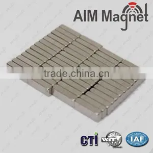 20x8x5mm Rare Earth Magnetic Strip thumbnail-2
