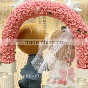 Best Bride and Groom Wedding Gift Sweet Resin Wedding Couple Figurines thumbnail-3