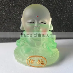 Clear Resin Figure thumbnail-4