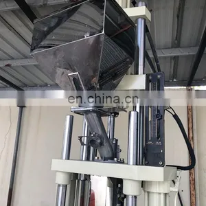 Liyi Vertical PVC Plastic Injection Molding Machine thumbnail-4