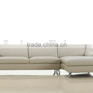 Modern Style Leather Sofa thumbnail-1