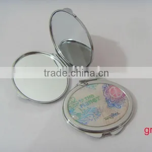 Beautiful Metal Cosmetic Mirror thumbnail-1